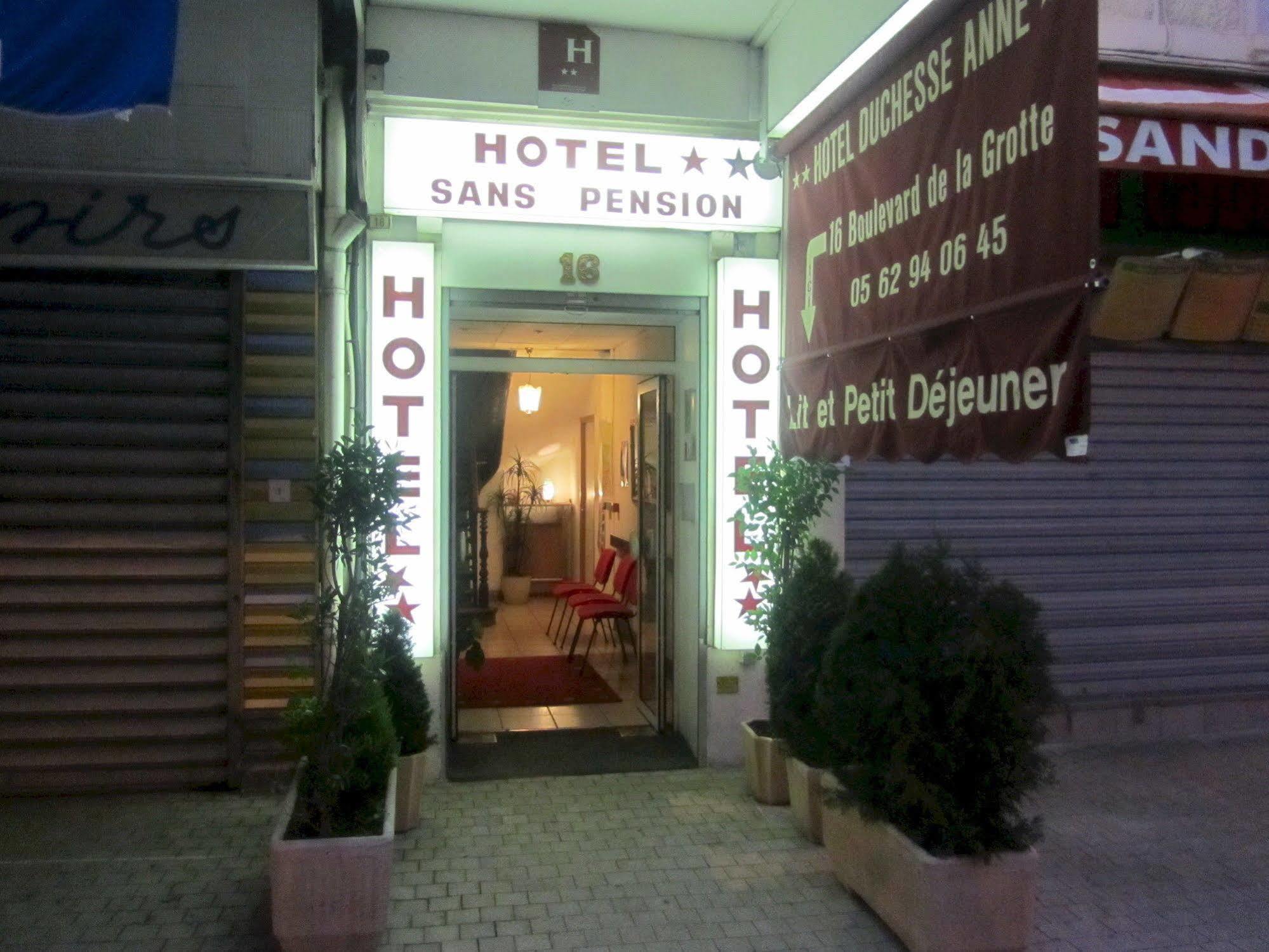 Hotel Duchesse Anne Lourdes Exterior photo